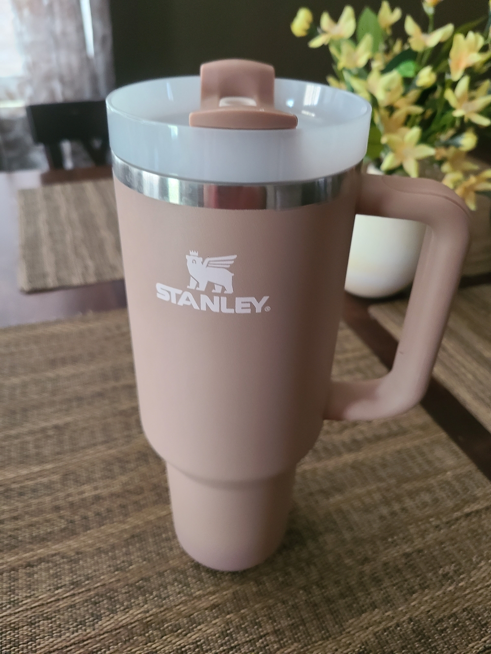 Stanley Almond Rose Quencher Travel Tumbler 40 oz - Picture 2 of 5